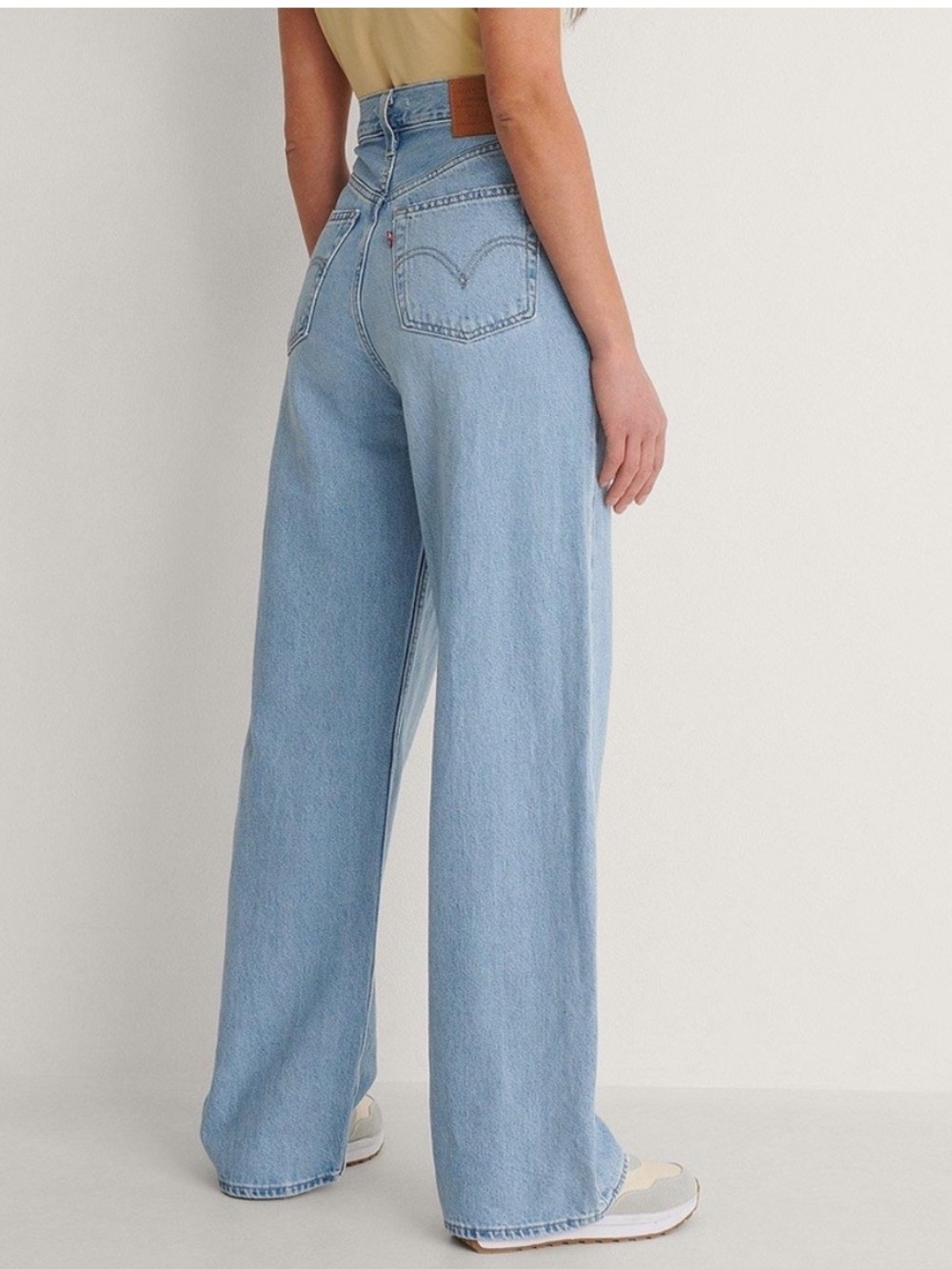 BOGO! Levi's High Loose Premium Denim Jeans in Full Circle Wash Size 26 - Picture 4 of 12